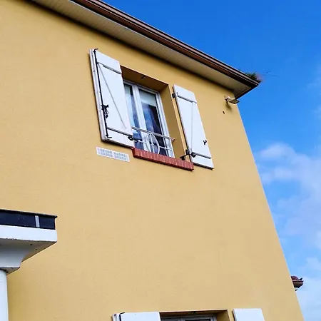 La Maison Jaune Holiday home