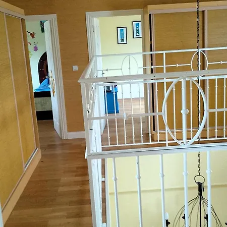 La Maison Jaune Espinasse-Vozelle